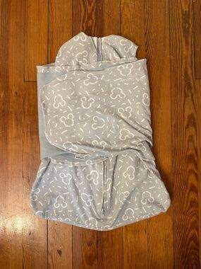 HALO SleepSack Swaddle Disney Baby Gray Newborn 0–3 Months